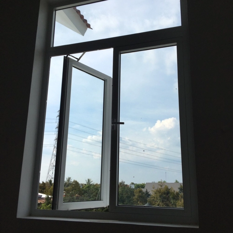 Cửa sổ nhôm xingfa 10