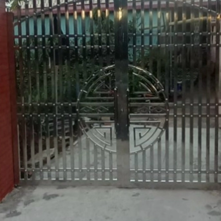 Cổng inox 4 